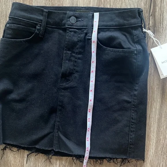 NWT Mother Denim High Waisted Smokin' Double Micro Fray Skirt size 27 - Picture 9 of 9